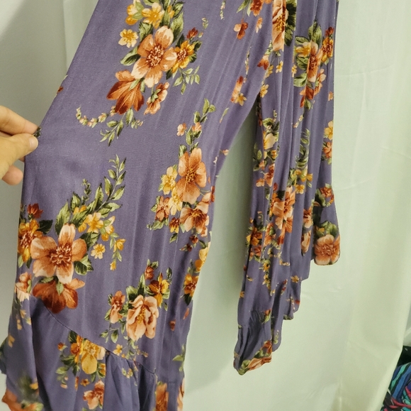 Jumpsuite - Picture 4 of 4